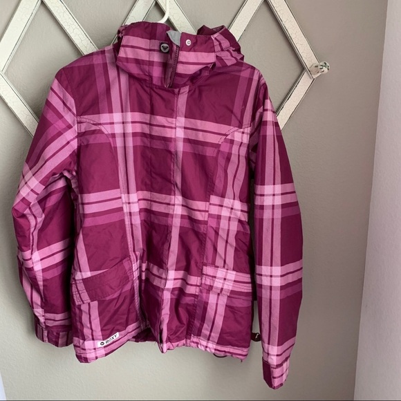 Roxy Jackets & Blazers - Roxy Women's Small Plaid Snowboarding Jacket